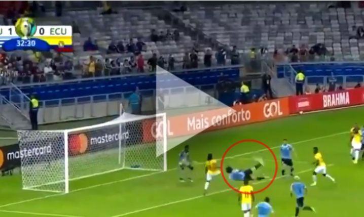 GENIALNY gol Cavaniego w Copa America! [VIDEO]